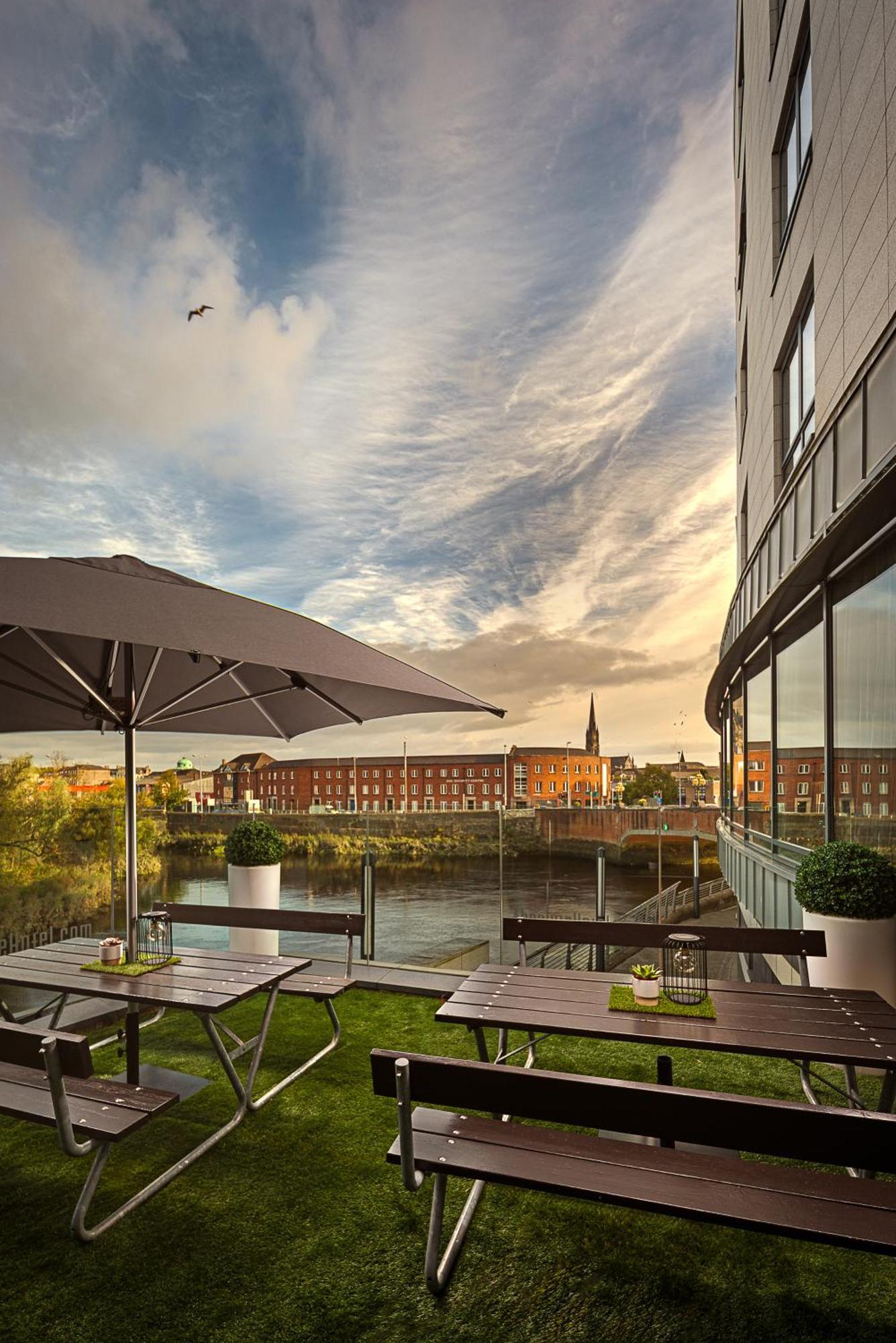 Absolute Hotel Limerick Junction Eksteriør bilde